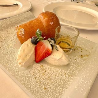 Babá Napoletano Al Rhum