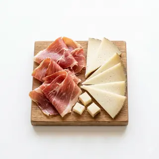 Serrano-Manchego