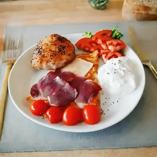 Omlet suho meso