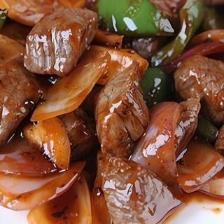 Stir-fried beef slices with black pepper sauce