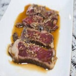 12. Tataki De Ternera Con Salsa Sakura
