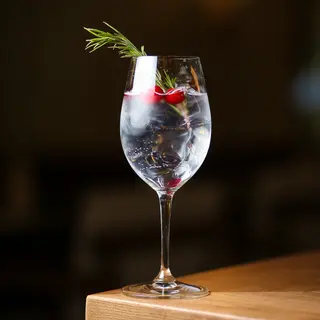 Коктейль Pink Gin and Tonik 220мл