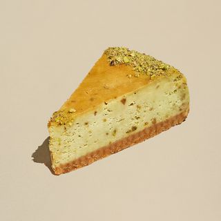 Չիզքեյք պիստակով