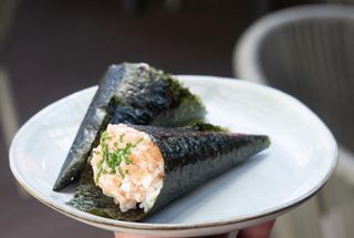 Temaki Salmão com Philadelphia