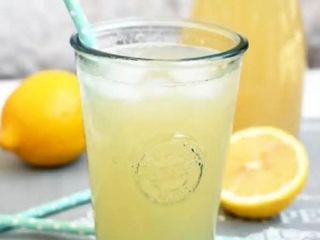 LEMONIADA
