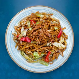 Fried noodles with chicken
