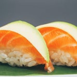 70. Nigiri sake avocado