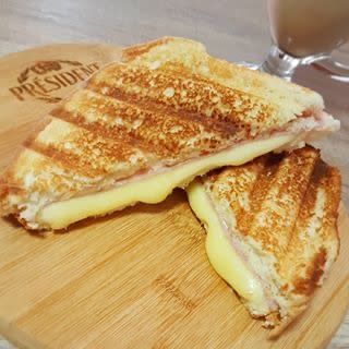 Sandwich de Jamón y Queso