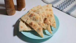 Focaccia cu usturoi