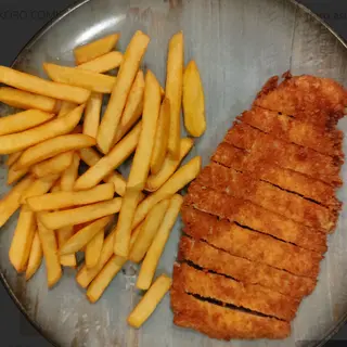 67 -Pollo empanado con patata