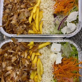 Menú plato Arroz: Carne + Patatas fritas + ensalada + arroz+ bebida 