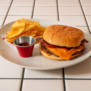 Bacon cheeseburger