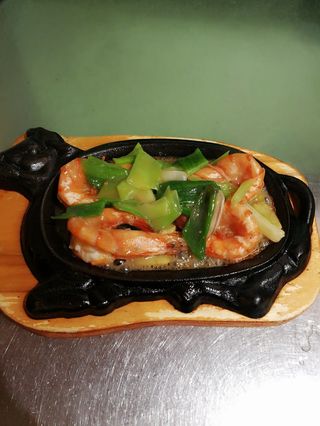 128 Gamberoni porry e zenzero alla piastra 铁板大虾