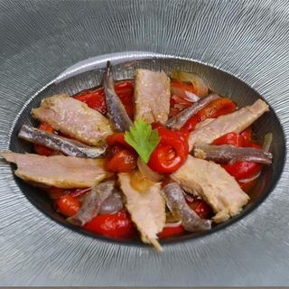 Ración De Ensalada De Ventresca