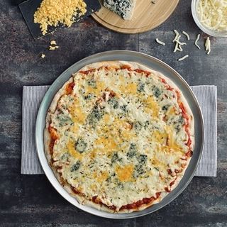 Pizza 4 Formaggi