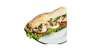 Kanapka z pastą z tuńczyka duża