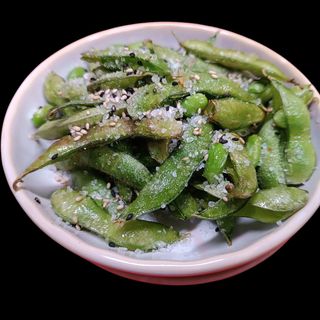 Edamame trufado