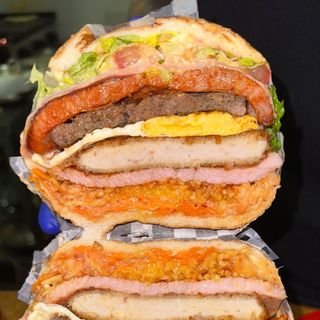Combo Hamburguesa La Mostrosa