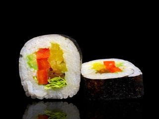 FUTOMAKI VEGE 6 szt.