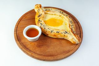 Хачапури по-аджарски