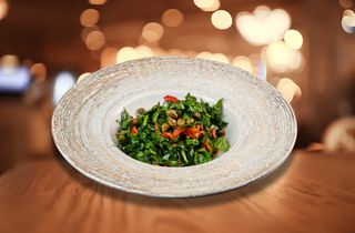 Средиземноморска салата с каперси