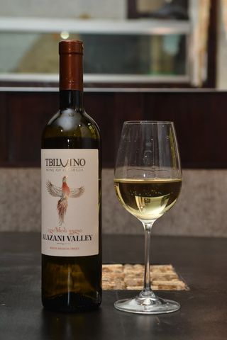 ალაზნის ველი თეთრი(ნახევრადტკბილი)-0,75 ლტ