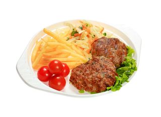 Порция  със свински кюфтета (440г)