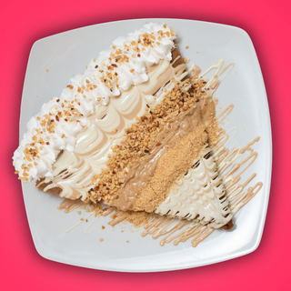 White Kinder Bueno palačinka