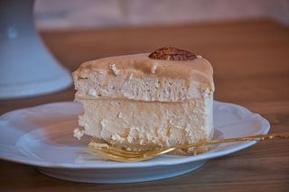 Keto sernik karmelowy ok. 150g ( Max. 5 sztuk danego produktu dziennie