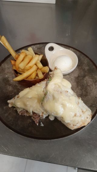 Tortija sa biftekom 400 gr