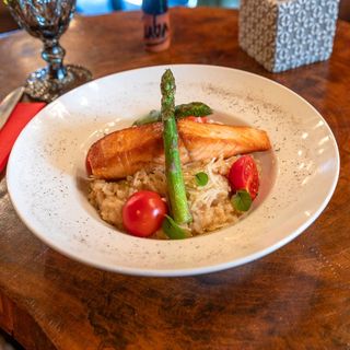 Mexican risotto with salmon, asparagus and artichoke (300г)