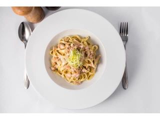 Tagliatelle cu somon