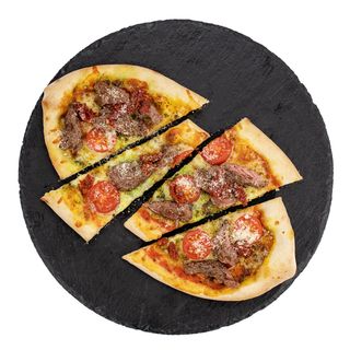 Піца з яловичиною та соусом Чимічурі (250г)