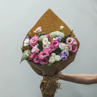 Ramo lisianthus