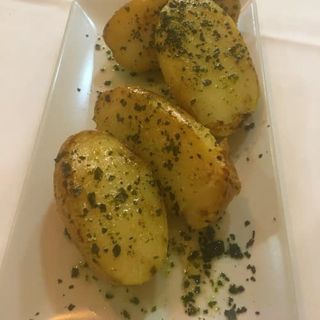 Ración De Patatas Asadas