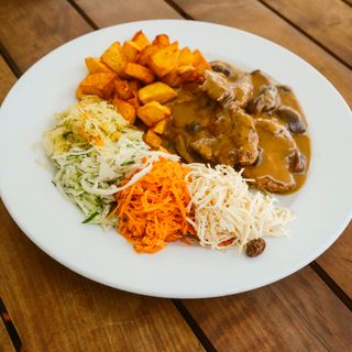 Polędwiczki w sosie podgrzybkowym