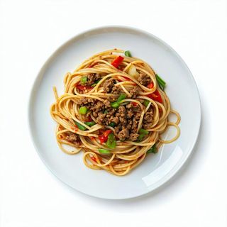 Spaghetti di soia con carne e verdure