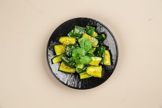 БИТЫЕ ОГУРЦЫ 