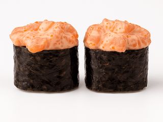 Gunkan łosoś 2 szt (100g)