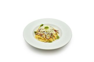 Карбонара с копченной говядиной