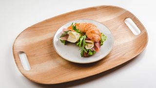 Kroasan sa pršutom 130 gr