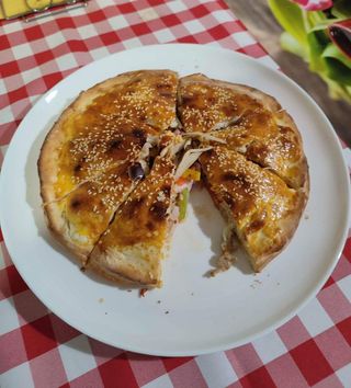 Pizza a'la Burger Gyros