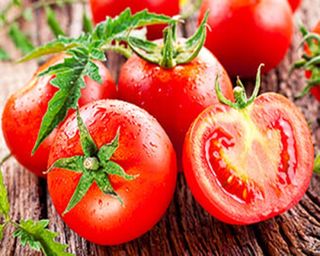 Помідор (100г)