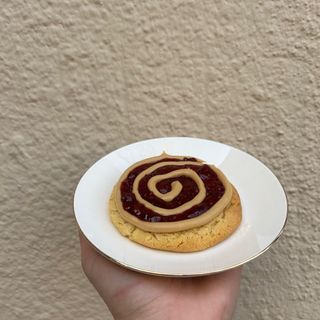 Peanut Butter Jelly Crumbl