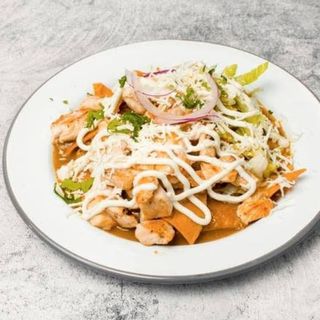 Chilaquiles con Pollo