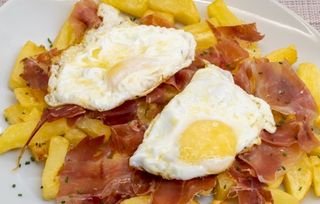 Tapa De Revuelto De Jamón