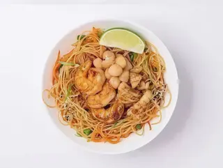 Рисова локшина з морепродуктами