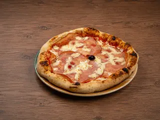 Pizza Vesuvio