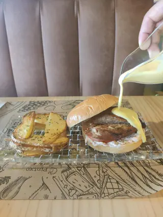 Burger de Pollo.