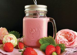 Strawberry Lassi 